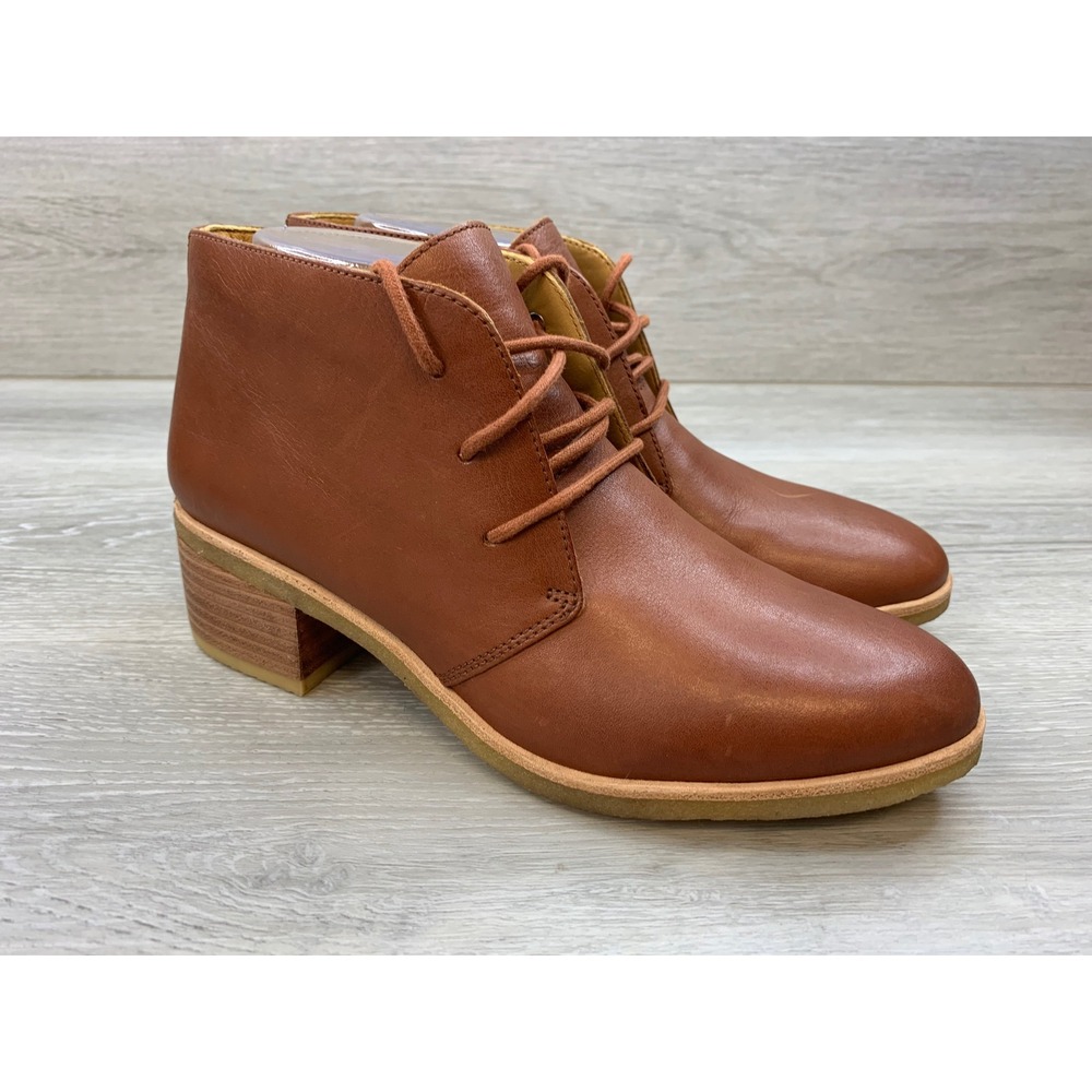 Clarks Originals Tan Leather Lace Up Chukka Desert Boots Block Heel 8.5 Women's